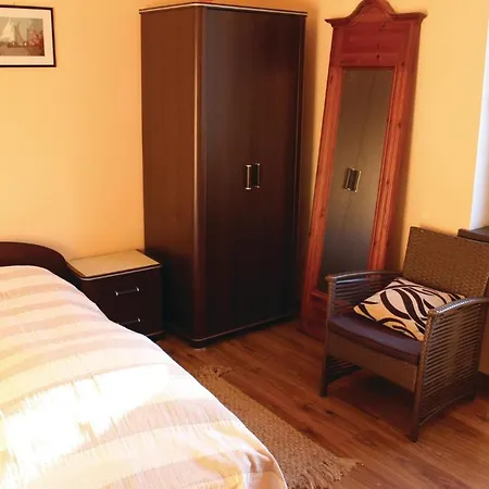 One-bedroom In Apartment